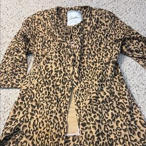 Chic Leopard Print Coat with Button Accents
